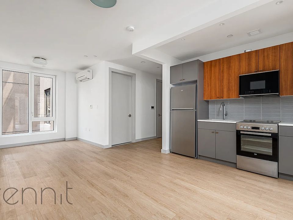 1st image of 2809 Clarendon Rd #532