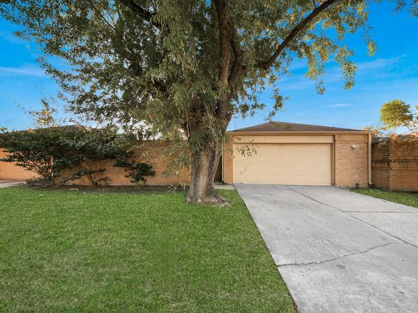 2471 Falls Church Dr