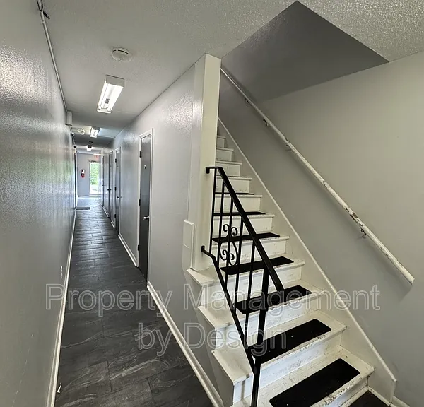 1039 5th St #7 — Photo 15