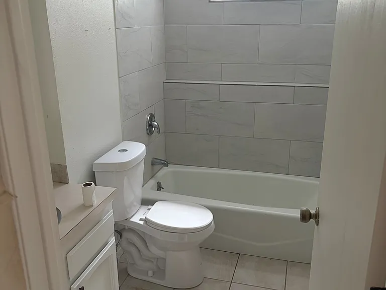 2642 Kinnikinnick Ct #A — Photo 4