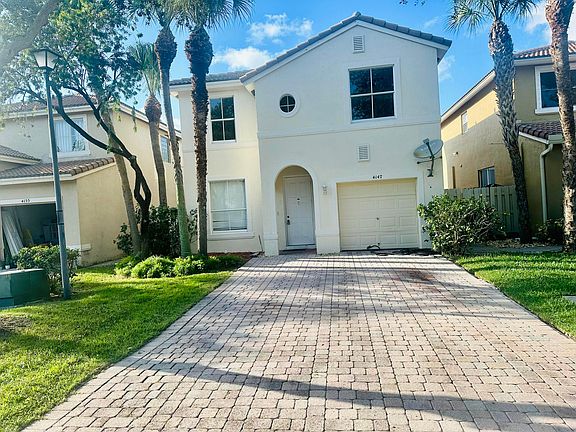 2nd image of 4147 Meade Way