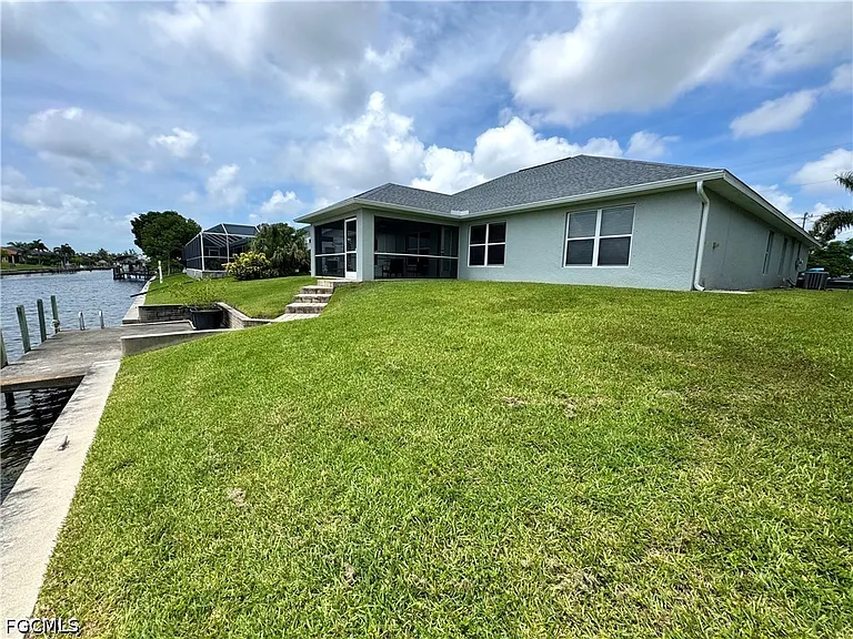 3829 SW 17th Pl — Photo 32
