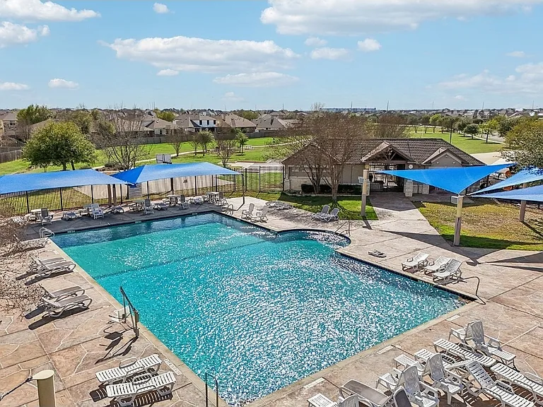 18712 Deep Water Dr — Photo 18