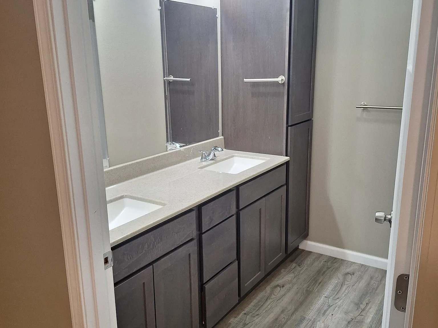 3 bed, 1570 sqft, $1,950 — Photo 4