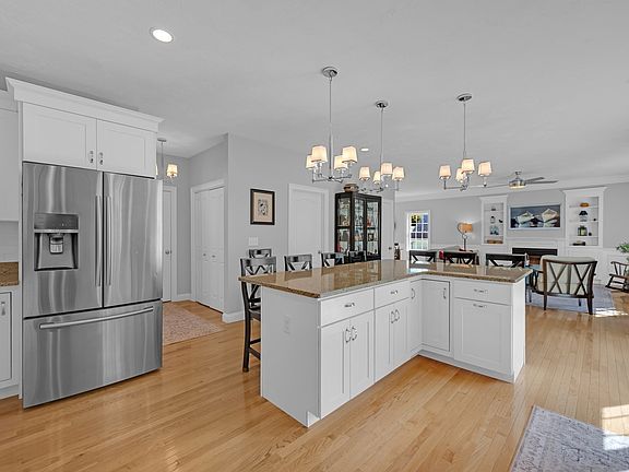 4th image of 12 Partridge Hill Rd