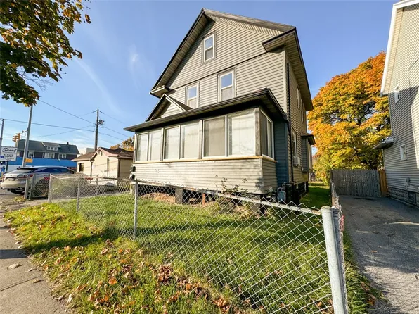 668 Emerson St, Rochester, NY 14613