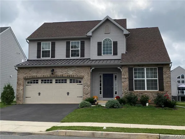 4364 Beech Dr, Nazareth, PA 18064