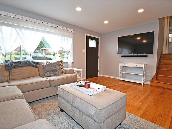 5th image of 167 Balver Ave