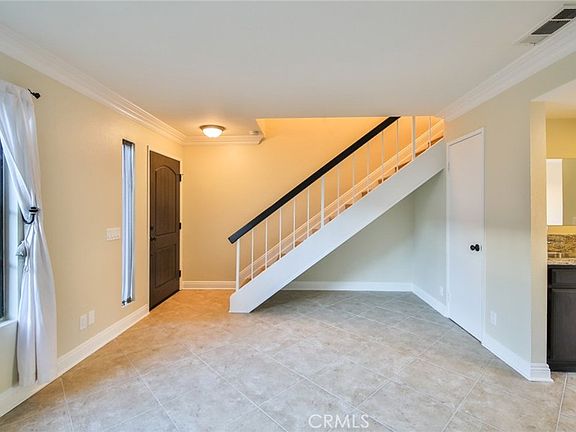 5th image of 1013 W Linden St APT 5