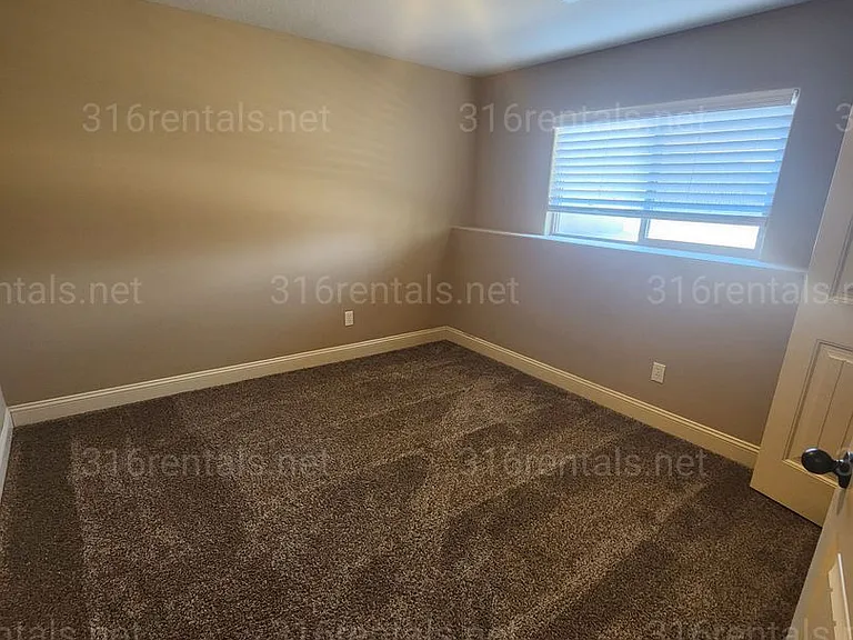 5645 N Lycee Ct — Photo 14