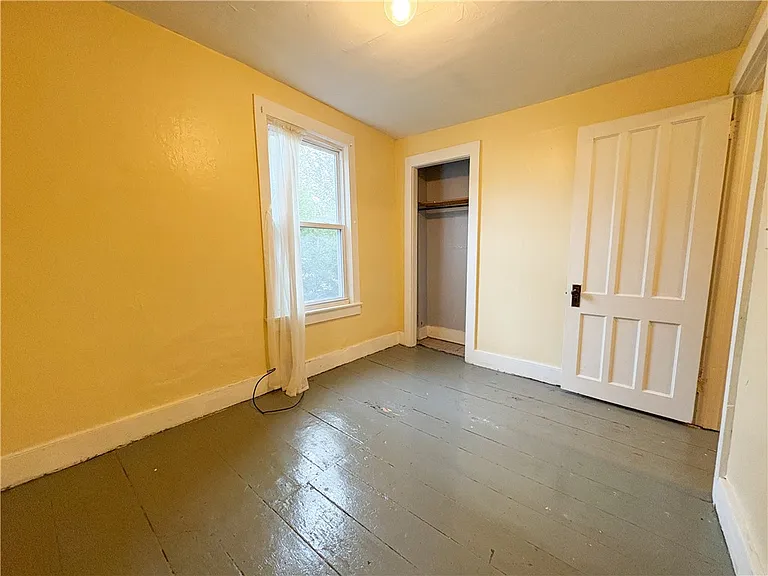 136 Main St — Photo 12