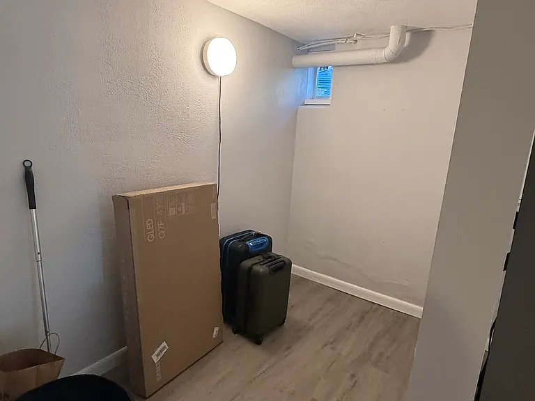 15 Lawrence St #6 — Photo 6