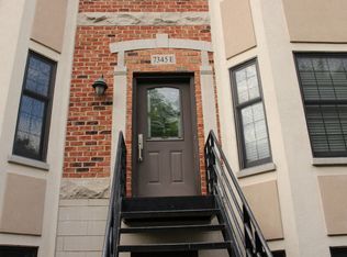 7345 N Ridge Blvd, Chicago, IL 60645