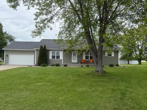 813 Vargas Ct, Fremont, OH 43420