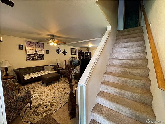 The stairs take you to the 3 bedrooms on the upper floor. 