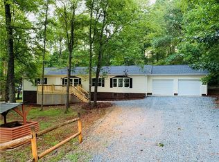 6119 Quaker Dr, Pleasant Garden, NC 27313