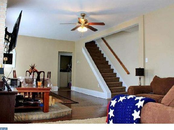 5th image of 1129 W Norwegian St