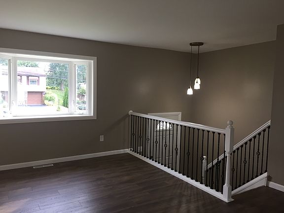 5th image of 9899 Laurel Ave