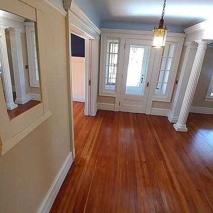 5th image of 251 N Ocean Ave
