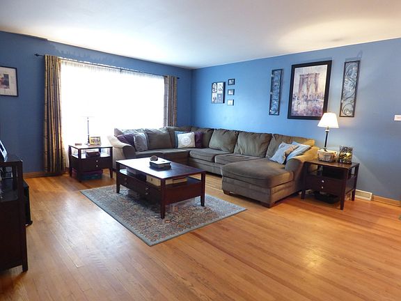 2nd image of 4529 W 100th Pl