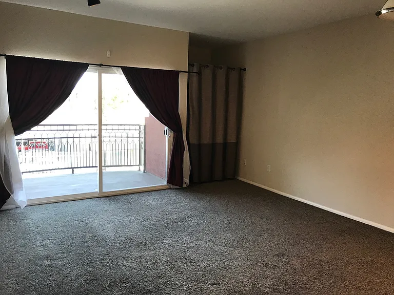 11124 Burbank Blvd #201 — Photo 11