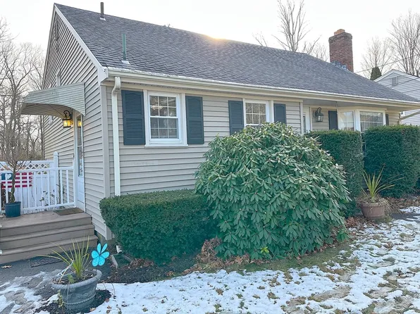 681 N Cary St, Brockton, MA 02302