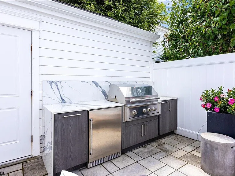 428 N Pembroke Ave #FULL SUMMER RENTAL W — Photo 46