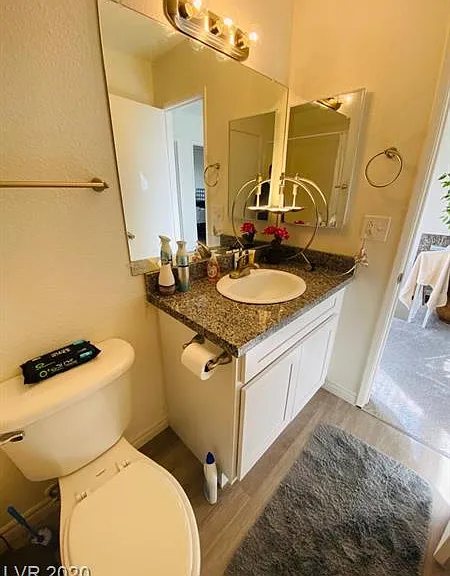 1690 E University Ave #8 — Photo 11