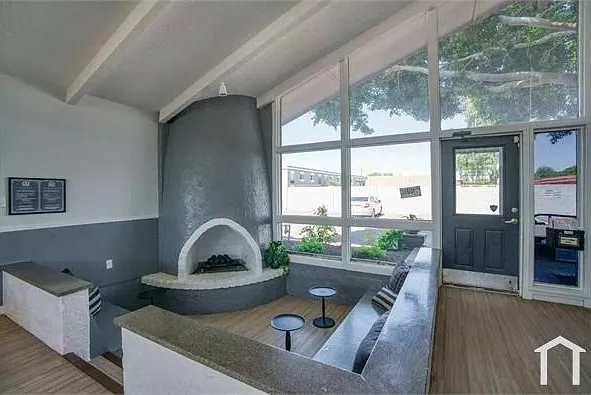 5335 N 19th Ave #909 — Photo 4