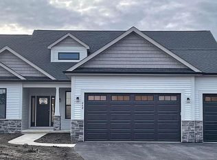 648 W Meadowdale Cir, Hampshire, IL 60140