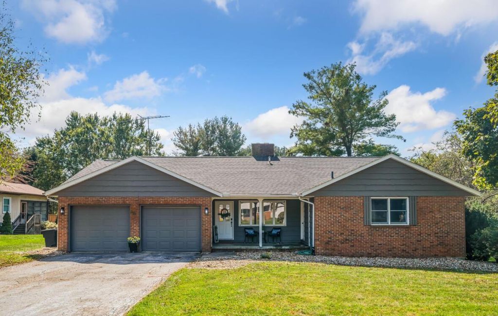 Real estate listing image