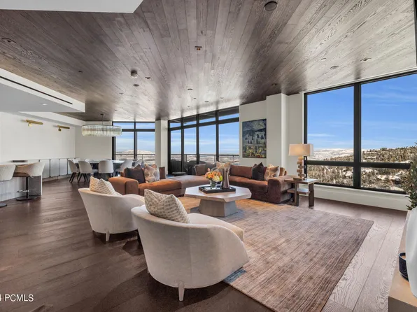 7677 Village Way #201, Park City, UT 84060