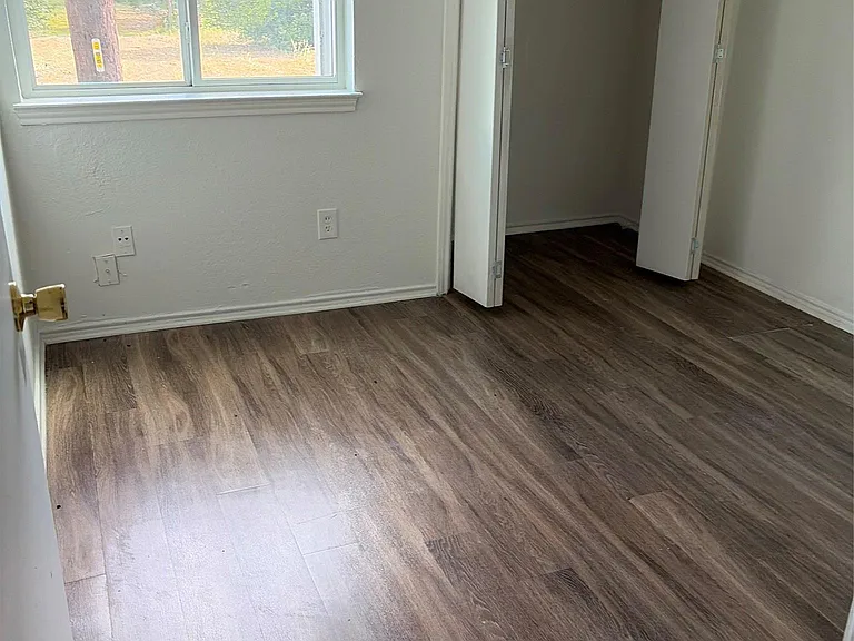 Colony Loop Dr — Photo 9