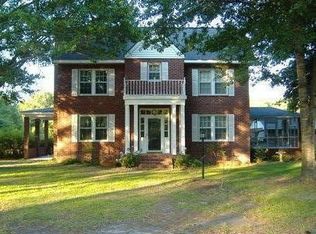 1549 Blackshear Hwy, Baxley, GA 31513