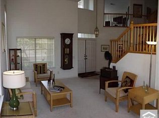 153 Sinai Cir, Corona, CA 92881