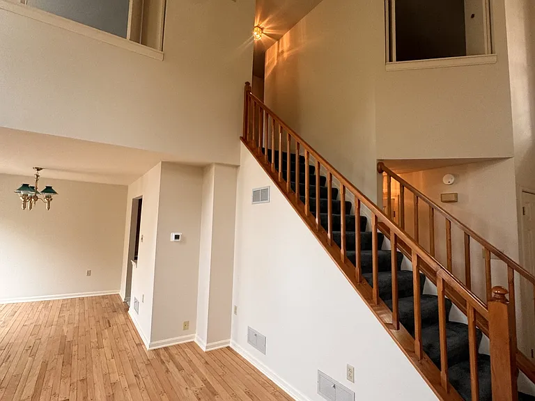 4282 Wimbledon Dr — Photo 10