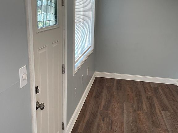 diff view front seasonal porch