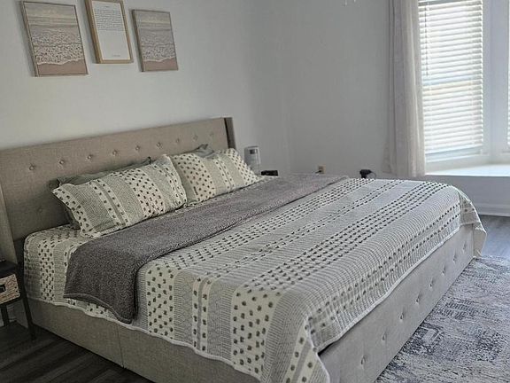 3rd image of 6712 Cozy Ln