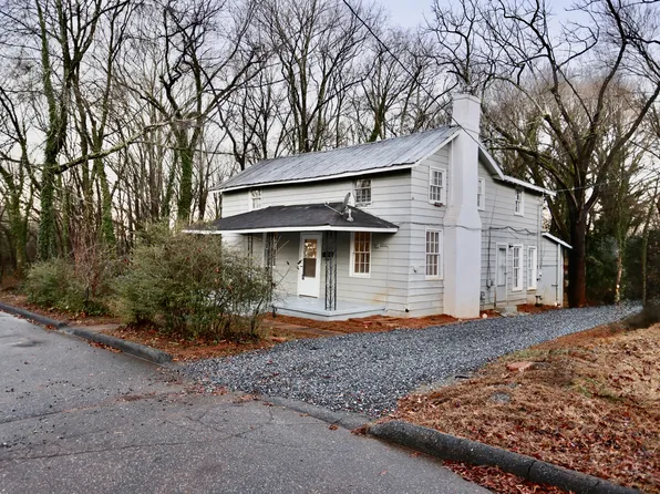 634 W Bell St, Statesville, NC 28677