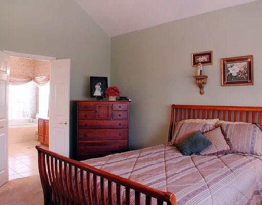 5th image of 11834 JARVIS DR
