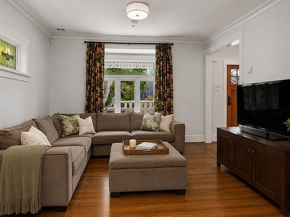 3rd image of 3541 W 8th Ave