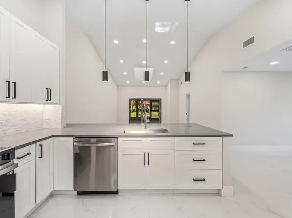 6107 Kings Gate Circle, Delray Beach, FL 33484