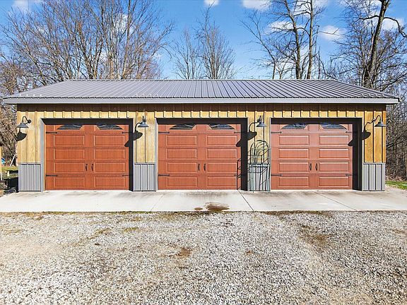 5th image of 3685 Holcomb Rd