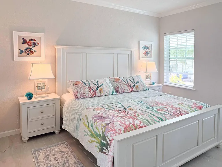 389 NE Sand Dune Way — Photo 8