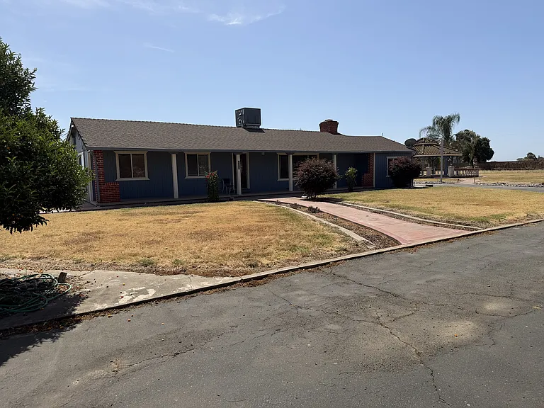 25212 N Cherokee Ln — Photo 3