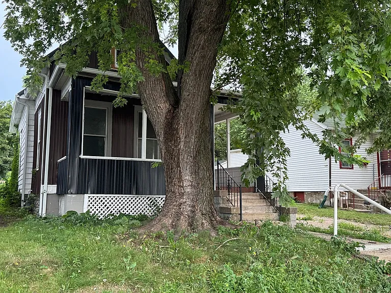 315 W Nebraska Ave — Photo 3