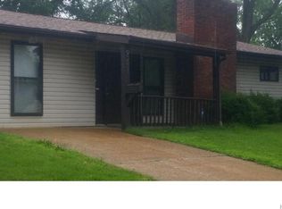 9251 Bataan Dr, Saint Louis, MO 63134