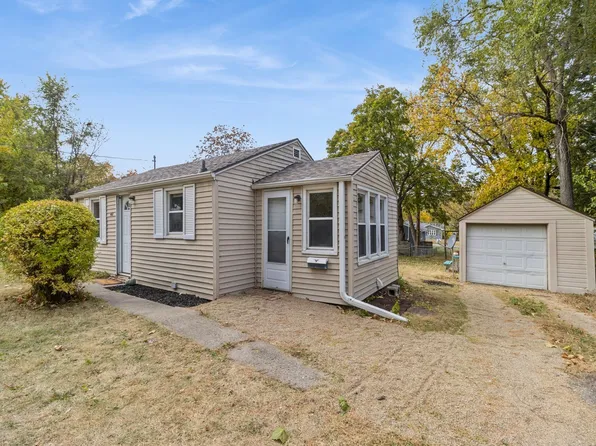 4012 52nd St, Des Moines, IA 50310
