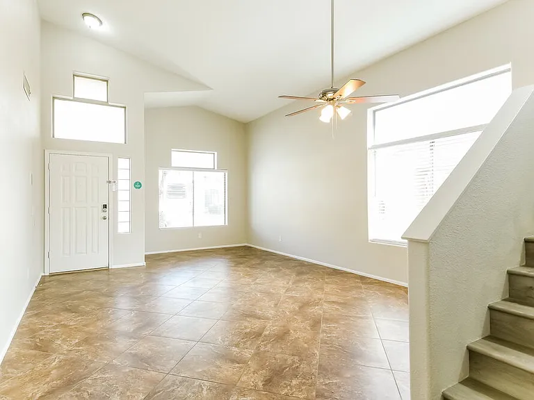2437 W Running Deer Trl — Photo 6