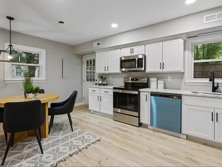 9725 Country Way Rd — Photo 7
